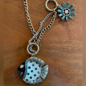 Betsy Johnson Y2K long chain fish pendant necklace